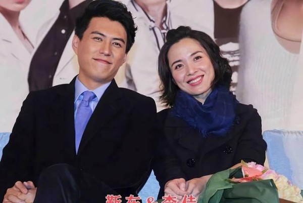 原来他们是夫妻，十多年荧幕搭档的秘密今天才被揭开