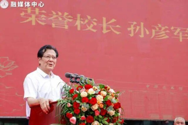 《三国演义》刘备扮演者孙彦军，有新身份