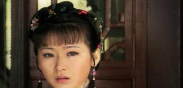 《红楼梦》中此人处事圆滑，安守本分，却为何遭人唾弃？