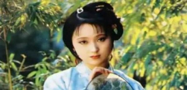 《红楼梦》中此人处事圆滑，安守本分，却为何遭人唾弃？