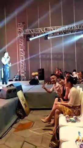 喜欢少妇吗，男人啊，味吗，味，哈哈被你笑死，神经