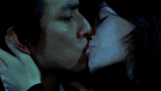 和吴彦祖初恋撞名，富豪出百万过夜费，她捍卫尊严并曝光聊天信息