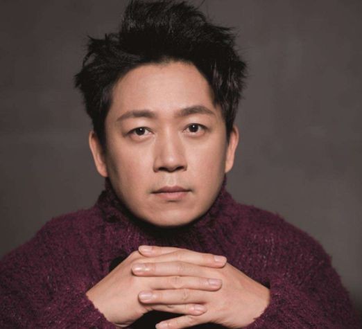 潘粤明疑似恋情曝光，女方长成这样，怪不得潘老师不公开