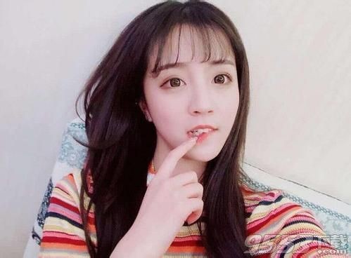 抖音杀鸡是什么梗和意思 因莉哥直播说1400元才能加微信好友
