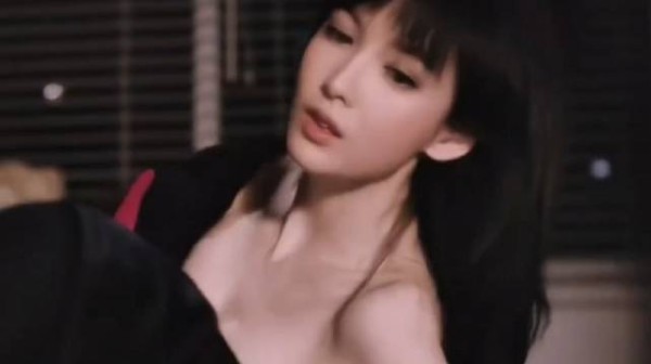 就算四五十岁又如何，一样迷倒三代人