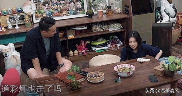 蘑菇屋厨房空了，话剧舞台亮了，黄磊的55岁新生活藏着秘密？
