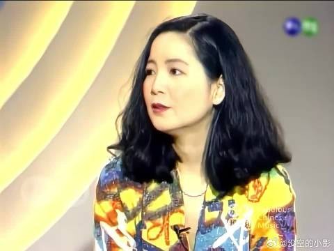邓丽君清唱《我只在乎你》给予大家很多回忆