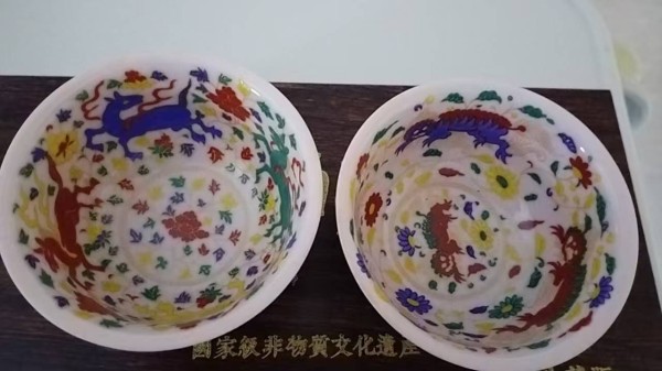 盈握之间的皇家气象：大明成化年制斗彩瑞兽主人杯对杯品鉴