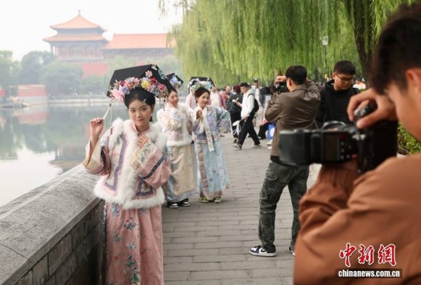 北京：故宫参观潮带动古风摄影热
