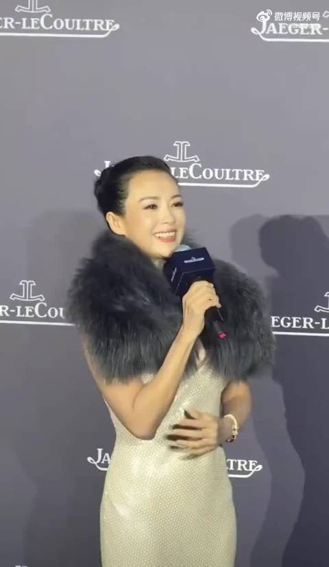 我天!章子怡这是体态颜值双回春啊,眼里更有光了