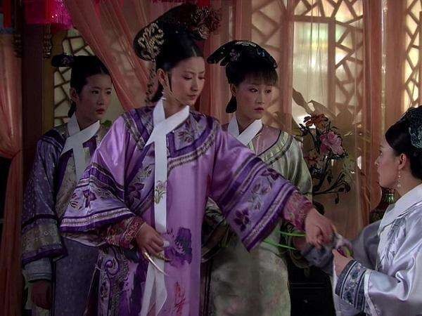 温实初沈眉庄的私情，为什么没有宫女太监去告密？红楼梦里有答案