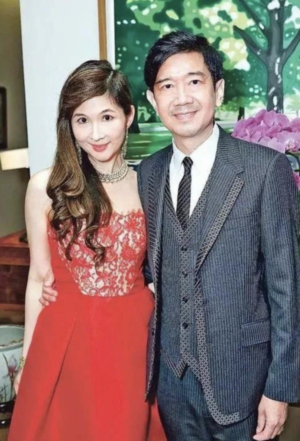 与现任妻子