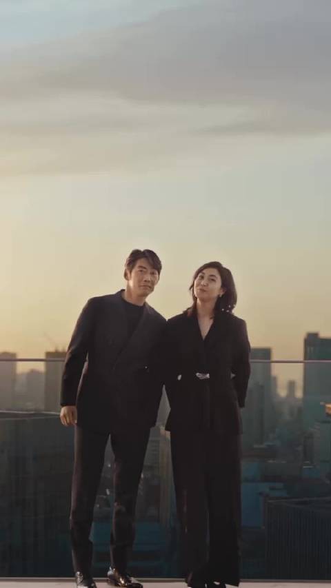 反町隆史松嶋菜々子同框，52岁妻子展露自然衰老之美