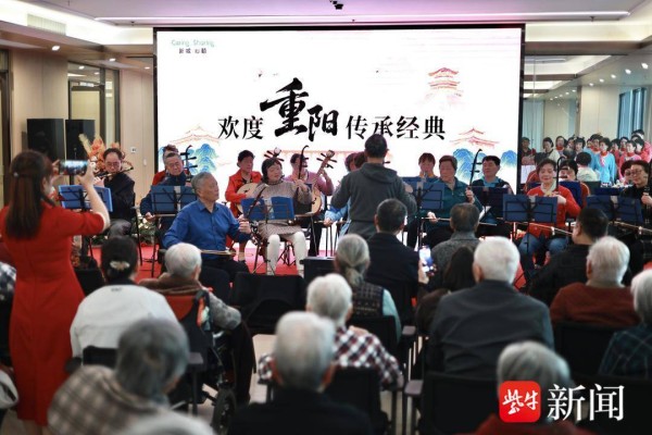 九九重阳节,来读《红楼梦》里“智慧老人”的故事——