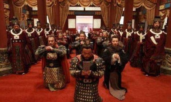 他是水浒中结局最好的人,识破宋江,谎称回家探亲,最终一去不返