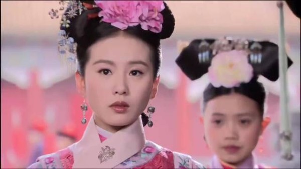 《误闯天家》演绎清宫剧新高度,张晓变勿思悼穿越历史