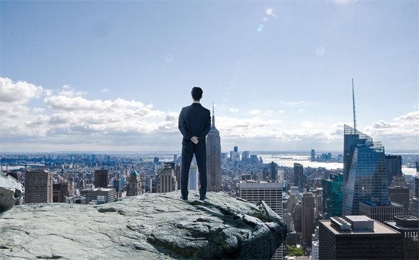 战略眼光:洞察市场趋势,抢占先机引领未来