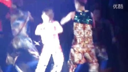 20130105-羅志祥2013舞極限世界巡迴演唱會-嘉賓蕭亞軒