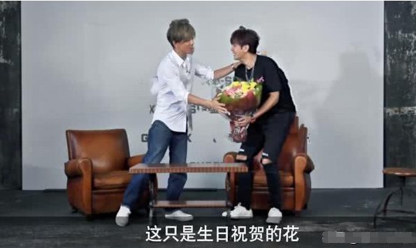 罗志祥成“追星典范”,与木村拓哉首次同框,矜持样子笑坏网友