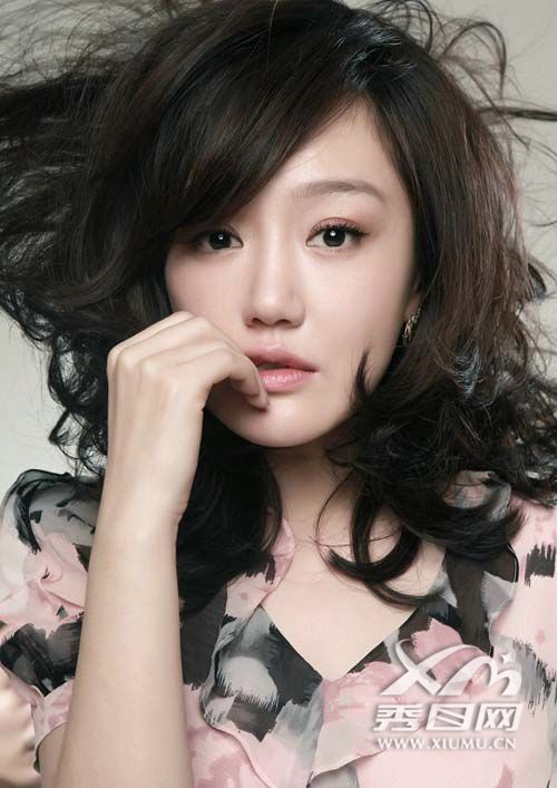 邓家佳和薛佳凝很像照片对比 一年没接剧本：薛佳凝为胡歌付出了什么