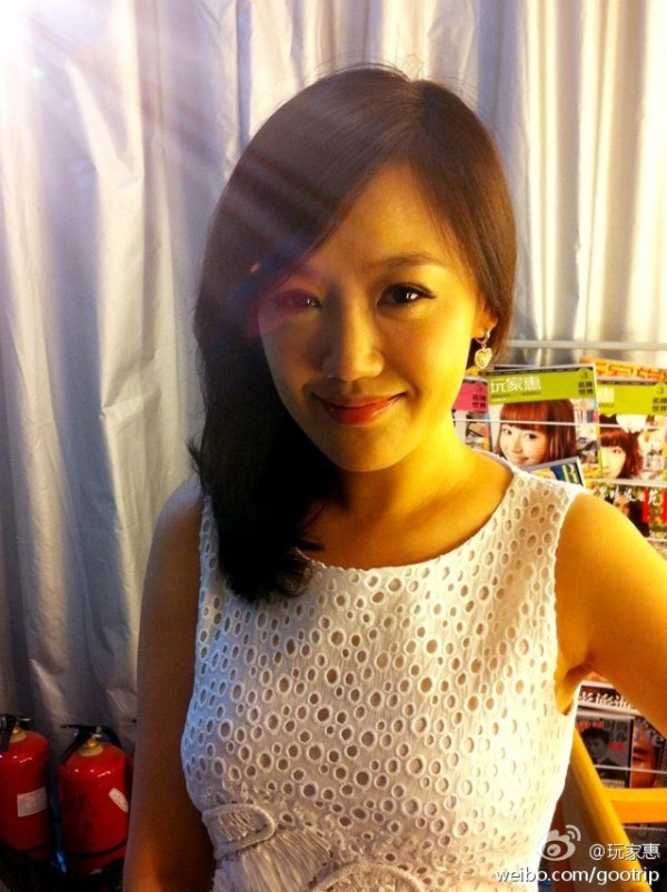 邓家佳和薛佳凝很像照片对比 一年没接剧本：薛佳凝为胡歌付出了什么