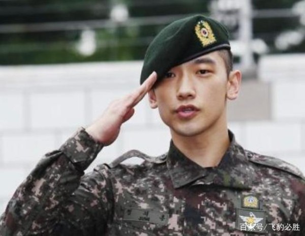 小鲜肉明星为逃兵役加入美国，遭国家永久封杀，一辈子无法回国！