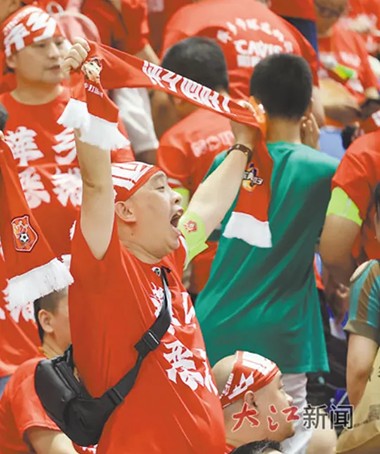 大江球评：赣超的“燃”，是民心点燃的烟火气