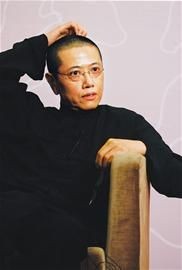 陈丹青:墨彩趋淡谈兴渐浓