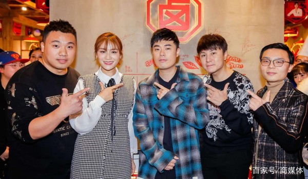 一顿饭吃掉半个月工资?明星开的天价餐厅是有实力,还是明星效益