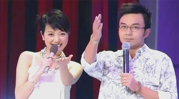 明星夫妻的婚姻困境与社会反思:杨乐乐事件的启示