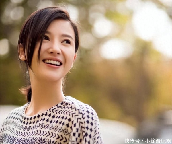 原来他们是夫妻,出道22年零绯闻,老婆比他有名,3岁女儿高颜值