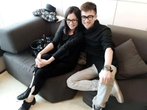 赵薇重回话剧演出，苏有朋有的举动，让网友大赞