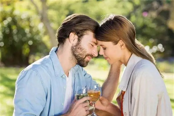 如何通过男女面相测试婚姻是否顺利?