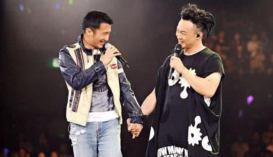 娱乐圈舔铁杆他们,对方任何秘密彼此都了解,网友:宛如双生子