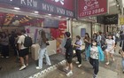 楼市大跌30%后，银行挤满了疯狂换日元的香港人