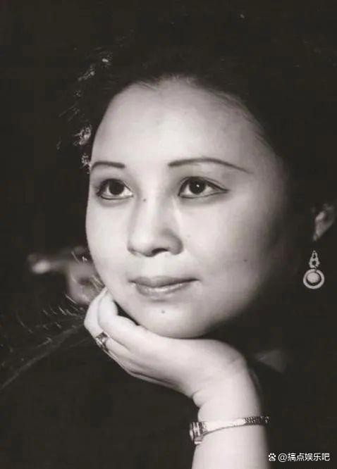 琼瑶中毒去世,林青霞伤心整夜没睡,51年的恩情聊天记录曝光