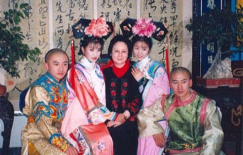 琼瑶是个怎么样的人？为什么说琼瑶三观不正误导了一代人的爱情观