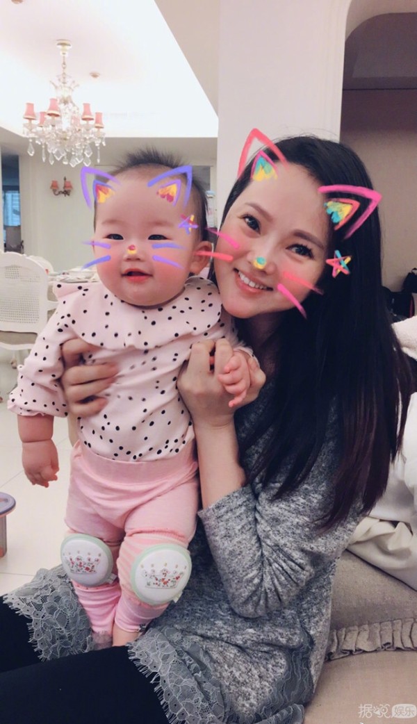 《妈妈是超人》伊能静发长文护秦昊：他那时没有丢下我，我现在也应该等等他