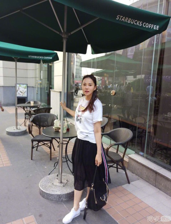 《妈妈是超人》伊能静发长文护秦昊：他那时没有丢下我，我现在也应该等等他