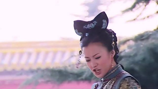 早期的疯批美人，就连华妃的人设都是抄了她