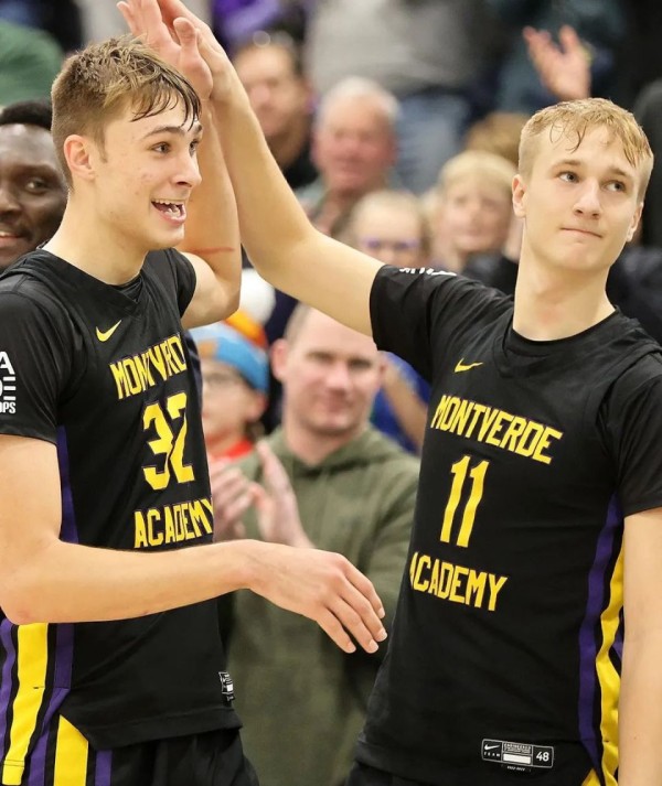 NBA颤抖吧?弗拉格还有个双胞胎哥哥