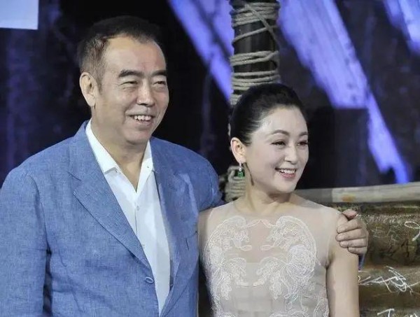 陈凯歌陈红同行逛街，一句话让他花掉40万买下30件衣服！