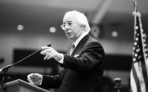 大咖简历造假 一个比一个奇葩