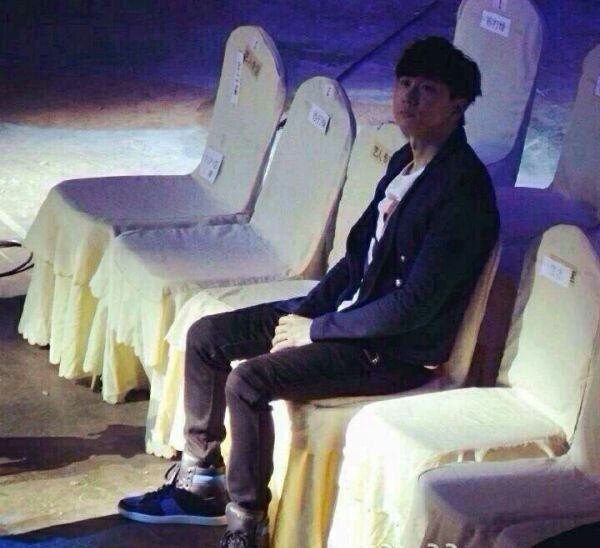 他家世不比王思聪差,人品却是明星和富二代的榜样