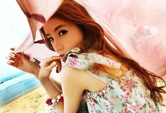 盘点:网红背后的男人们 王思聪、罗志祥为了她们甘当配角