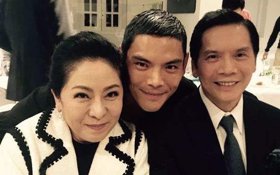 她借刘德华千万却不打欠条!年近六十被向华强宠了三十七年!