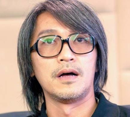 同岁不同命,范伟和星爷上榜,他却依旧气质满满:他们真的同岁?