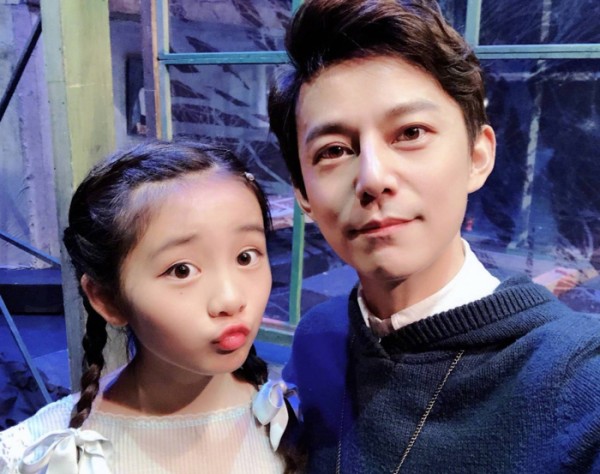 何炅的好人缘是看人下菜碟?黄磊一句点评,暗示了他真实的一面