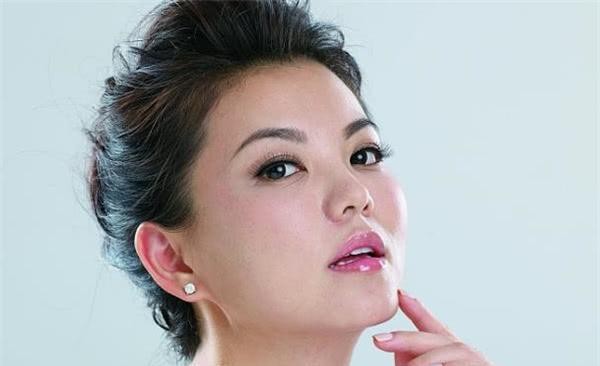 何炅的四个明星好友,谢娜仅排第二,第一何炅永远感激她