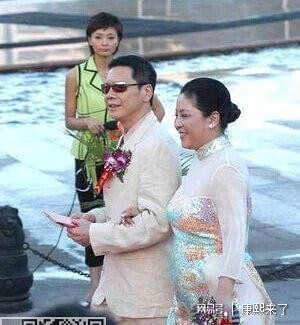 向华胜向华强玩过的女明星她最牛